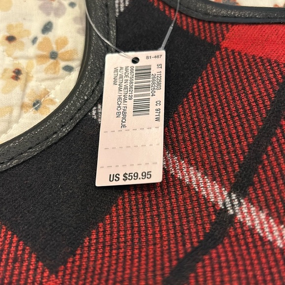 NWT Victoria’s Secret flannel tote. - Picture 6 of 10